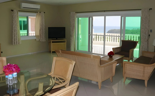 Lingganay Boracay Hotel Resort
