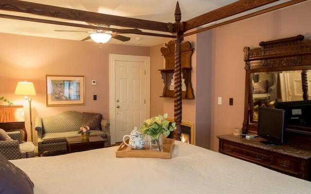 Homestead House B&B