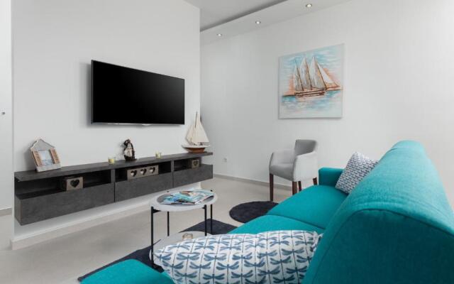 Tramonto Apartments