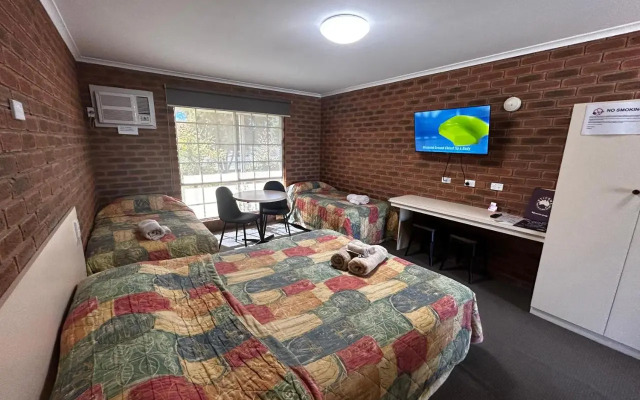 Balranald Colony Inn Motel