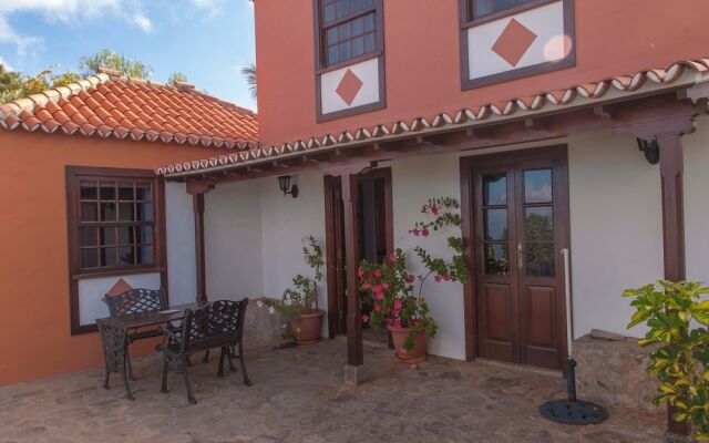 House 2 Bedrooms With Pool And Wifi 106871