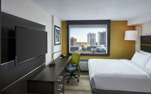 Holiday Inn Express Windsor Waterfront by IHG