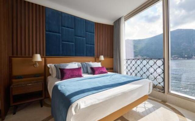 Corso Levante Luxury Suites Dobrota