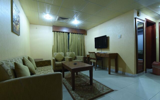 California Suites by OYO Rooms