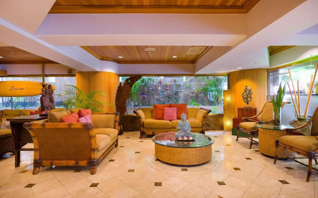 Castle Bamboo Waikīkī Hotel