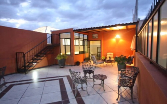 El Refugio de Don Carlos Hotel & Suites