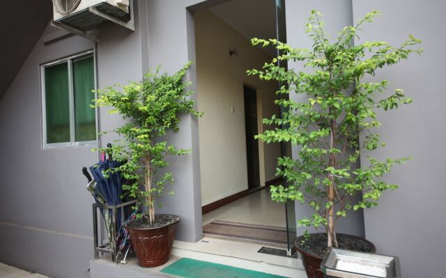 Mini Platinum Guest House