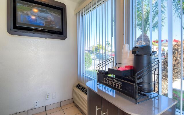 Motel 6 Los Angeles - Long Beach