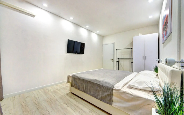 Apartment Lipkovskogo 16B