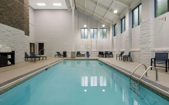 Graystone Lodge, Ascend Hotel Collection