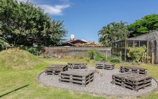 5BR House w/ Gourmet Area 400m From Beach Rfi0316