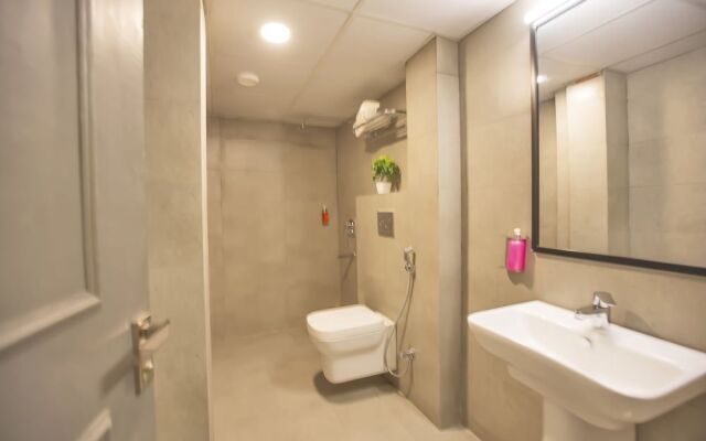 Uptown Hotel