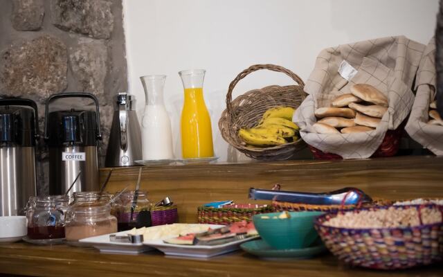Gaia House Hostel - Adults Only