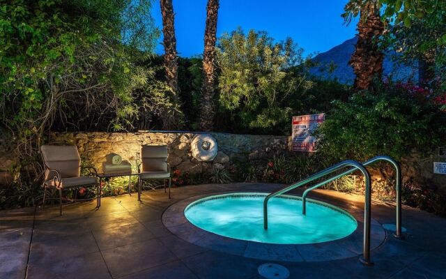 The Willows Historic Palm Springs Inn
