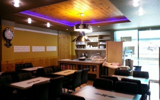 Silla Family Hotel