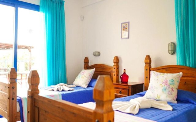 Azzurro Holiday Villas Peyia