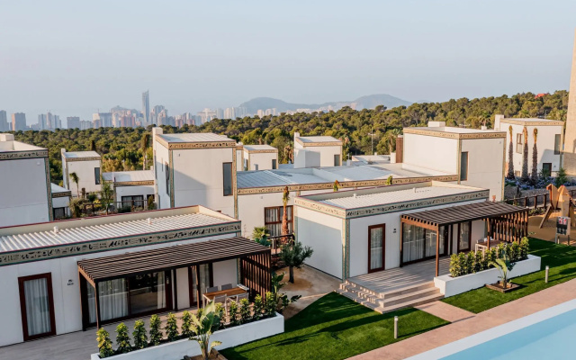 Four Points® by Sheraton Costa Blanca Villas