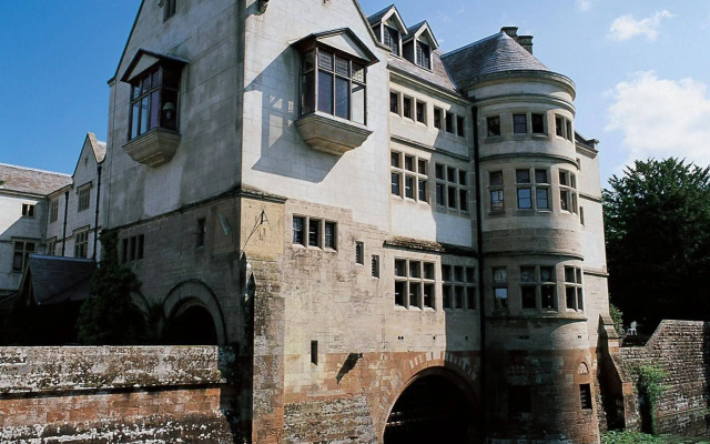 Coombe Abbey Hotel