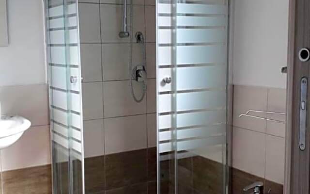 B&B Camerana
