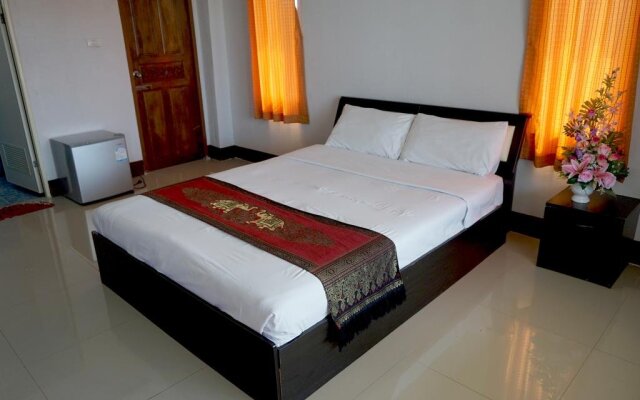 Chiang Khong Paradise Hotel