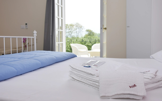 Отель Ascot Hotel