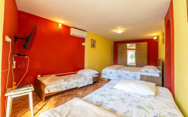 Beautiful Home in Omis With Wifi and 1 Bedrooms