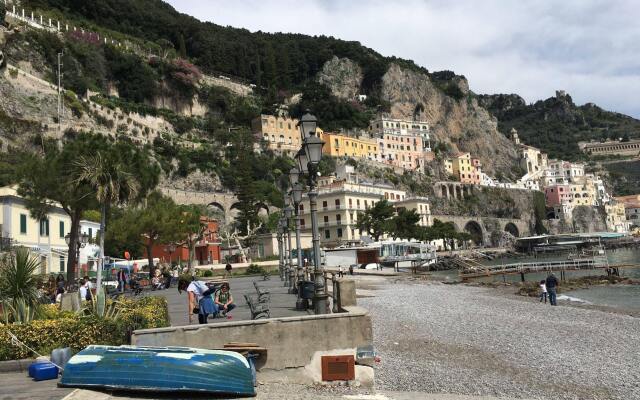 Amalfi Apartment