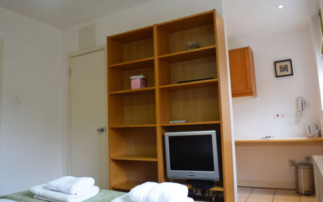 Studios 2 Let North Gower