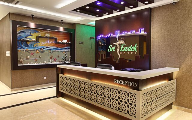 Sri Enstek Hotel