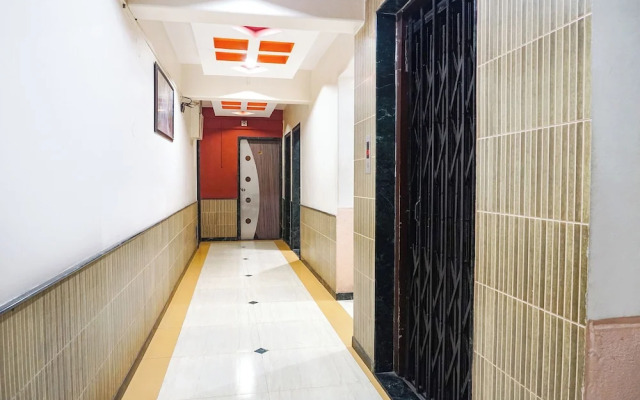 Fabhotel Royal Residency - Nr Phoenix mall