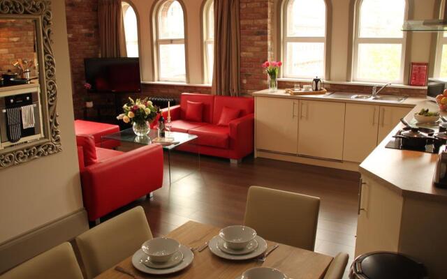 Base Serviced Apartments - Sir Thomas Street