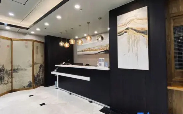 Shanghai Lingshang International Hotel Apartment (Hongqiao Songyuan Road)