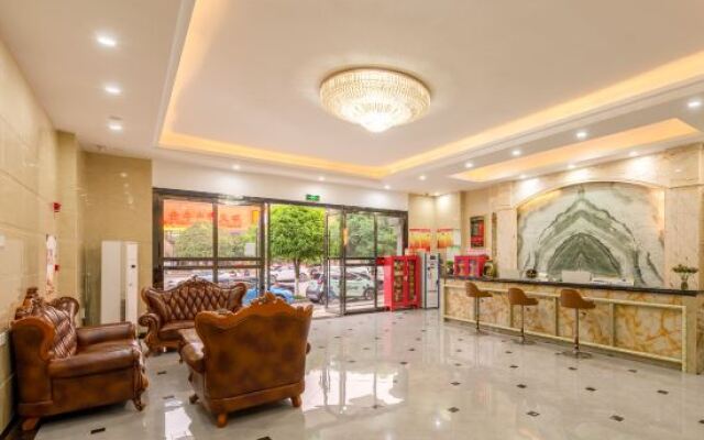 Home Inn Huayi Hotel