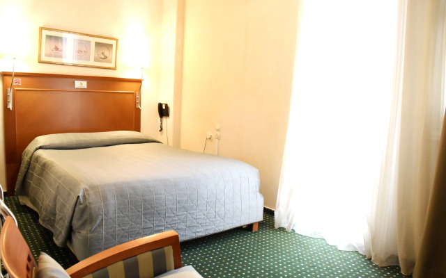 Adrian Hotel