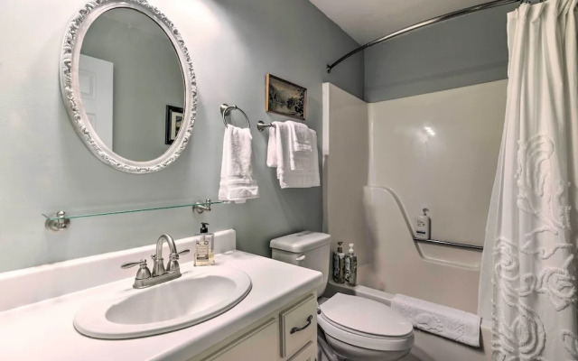 Waterfront Home in Quiet Cove: Kayaks On-site