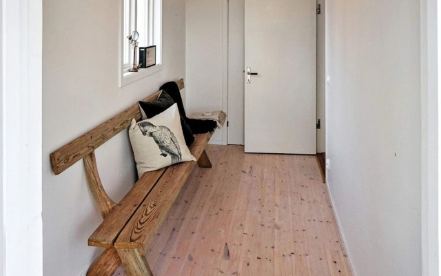 3 Person Holiday Home in Hok