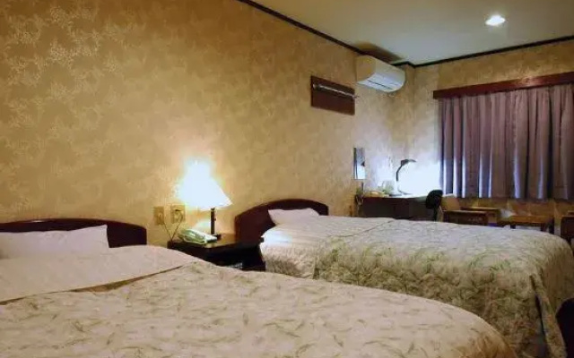 Business Hotel Saiki