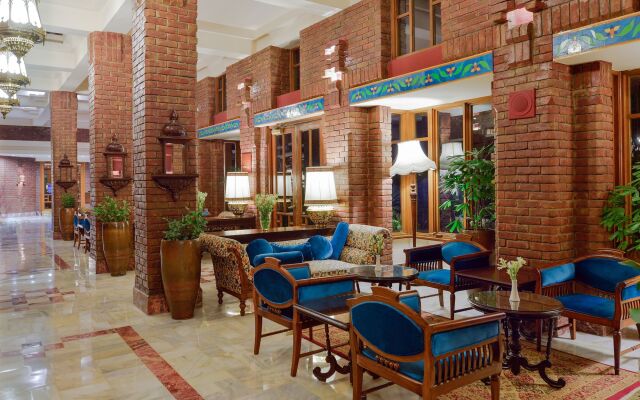 Faisalabad Serena Hotel