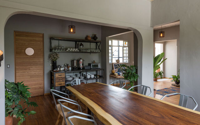 Chaya B & B Boutique