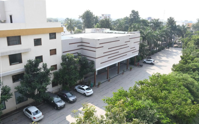 Hotel Pushpak Resort