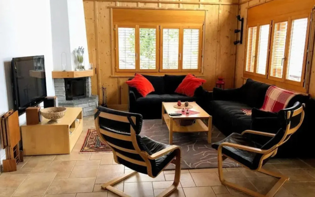 Spacious Chalet Amidst Mountains