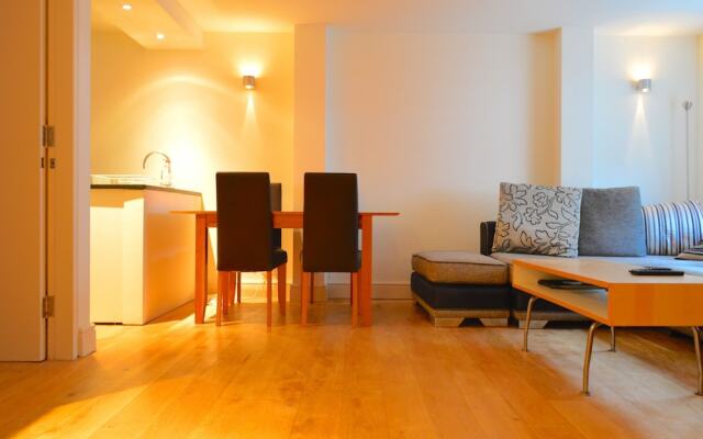 London Spacious 1 Bedroom Flat