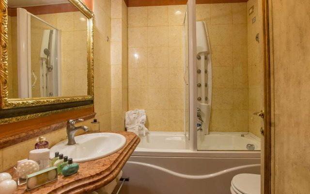 Room Select Via Veneto