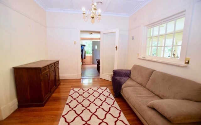 Trinlea Estate Leura Mall