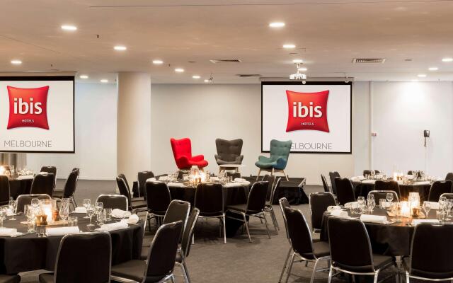 ibis Melbourne Hotel and Apartments