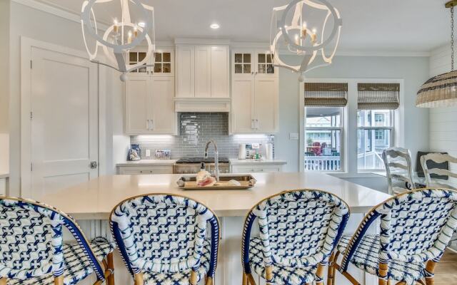 The Conch Castle 5 Bedroom Home