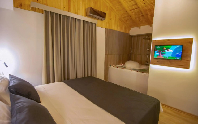 Green Palace Suite Hotel