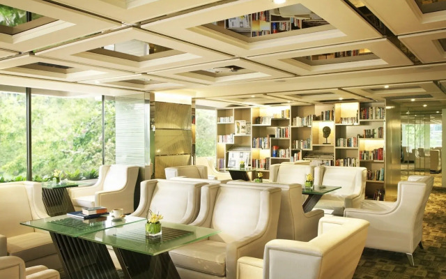 Regal Kowloon Hotel