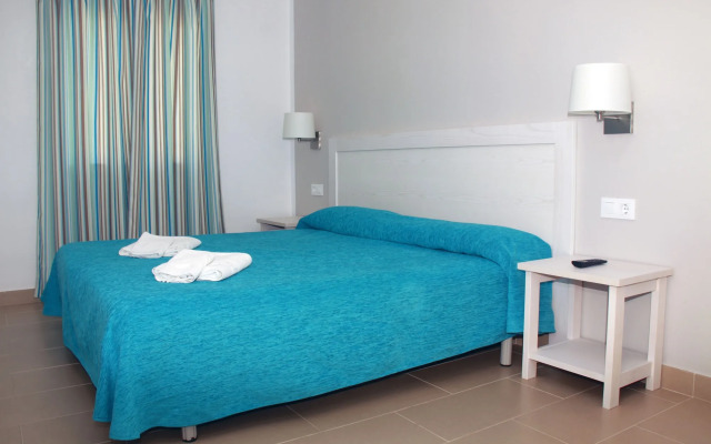 Apartamentos Seth Mestral y Llebeig