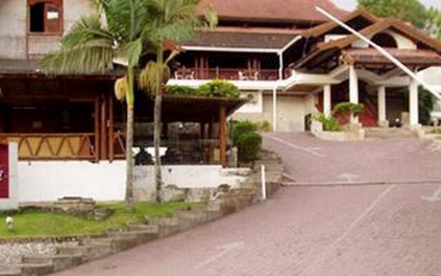 Bukit Senggigi Hotel